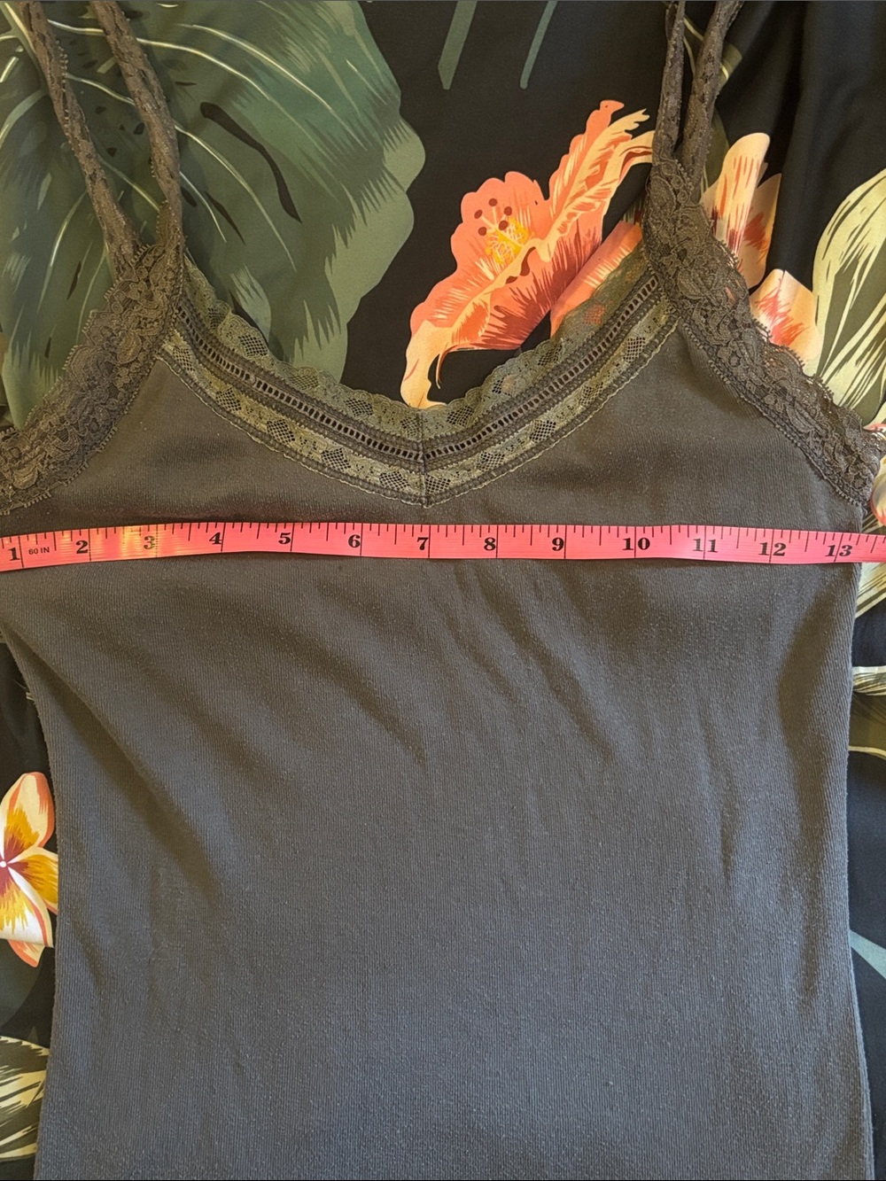 Abercrombie & Fitch Lace-Trim Camisole in Dark Gray, Size M - Picture 7 of 9